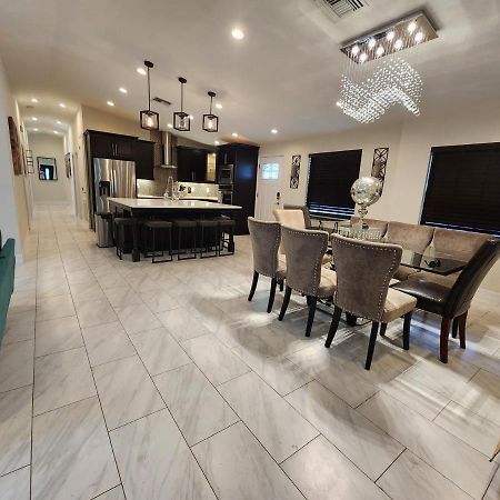 The Villa Orlando@College Park. Sleeps16 외부 사진