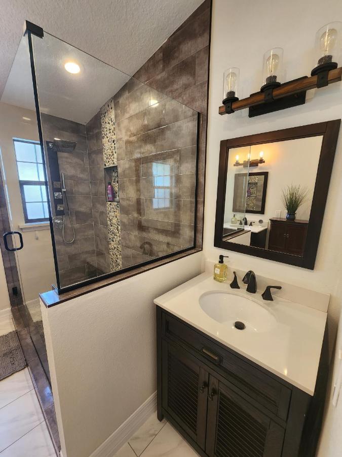 The Villa Orlando@College Park. Sleeps16 외부 사진