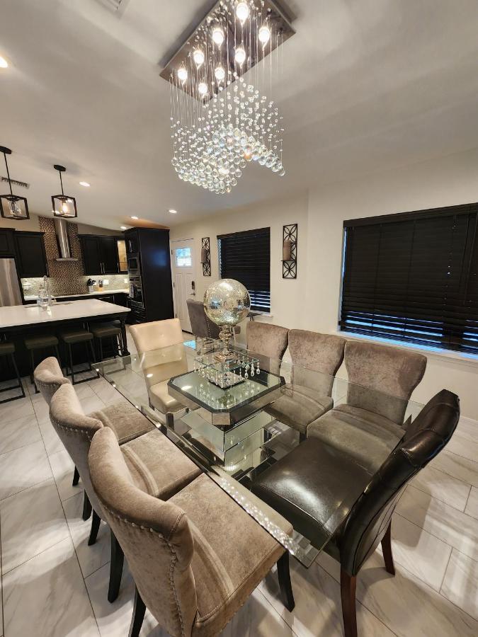 The Villa Orlando@College Park. Sleeps16 외부 사진