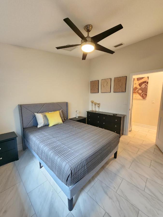 The Villa Orlando@College Park. Sleeps16 외부 사진